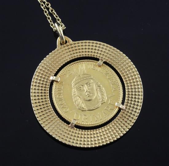An 18ct gold pendant inset with Caciques de Venezuela commemorative gold coin (Chief Urimore), on fine-link chain, 19.5in.